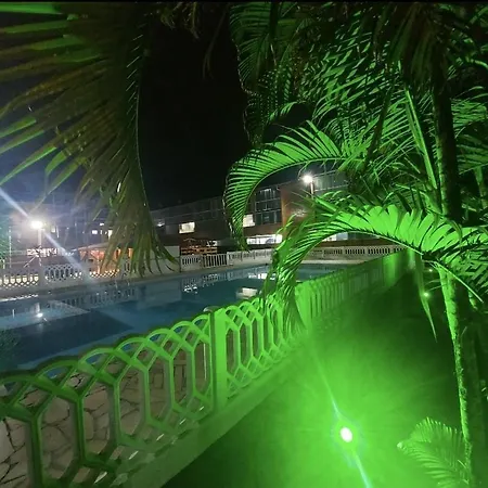 Conforto e Lazer pertinho da praia Só atravessar a avenida-3